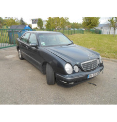 Feu arriere secondaire droit (feux) MERCEDES CLASSE E 210 Photo n°10