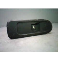 Interrupteur de leve vitre avant droit PEUGEOT 308 1