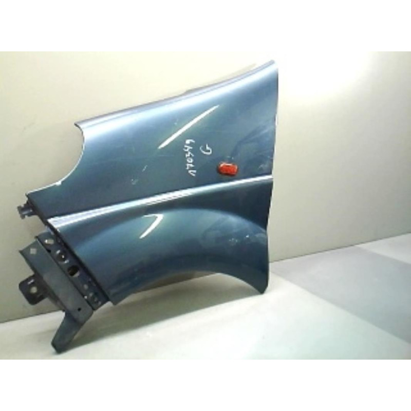 Aile avant gauche OPEL VIVARO 1