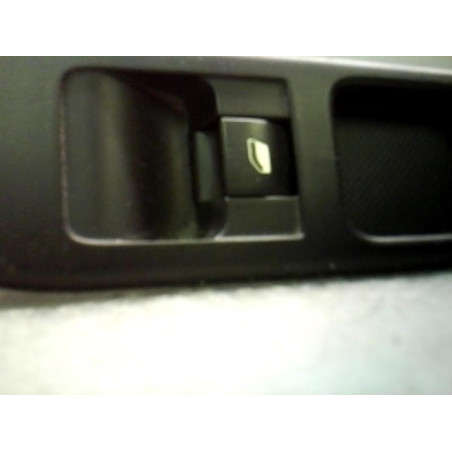 Interrupteur de leve vitre avant droit PEUGEOT 307