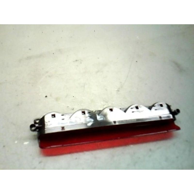 Feu arriere stop central FIAT PUNTO 2