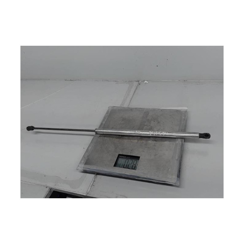 Verin de capot VOLKSWAGEN NEW BEETLE 1