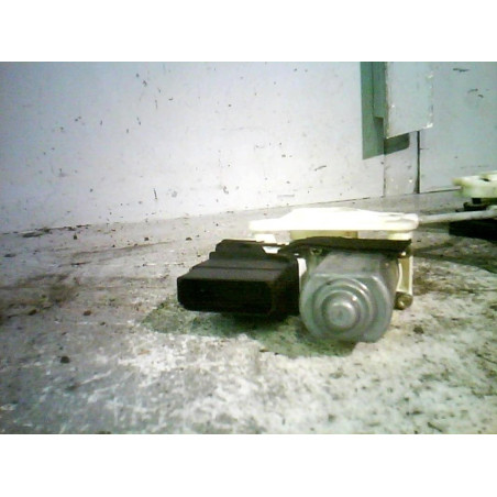 Moteur leve vitre arriere gauche SEAT TOLEDO 3