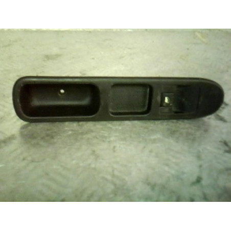 Interrupteur de leve vitre avant droit PEUGEOT 307 Photo n°1