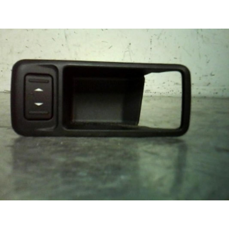 Interrupteur de leve vitre arriere droit FORD FOCUS 2