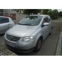 Moteur essuie glace arriere VOLKSWAGEN FOX Photo n°3