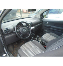 Verin de coffre VOLKSWAGEN FOX Photo n°8