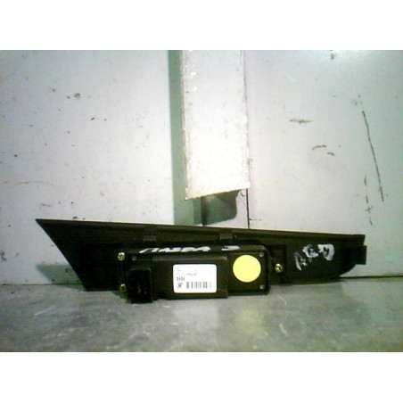 Interrupteur de leve vitre arriere droit MAZDA 3 1