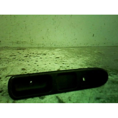 Interrupteur de leve vitre avant droit PEUGEOT 307 Photo n°1