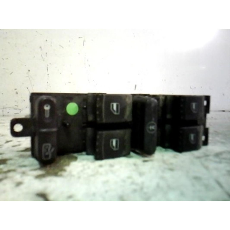 Interrupteur de leve vitre avant gauche SKODA SUPERB 1