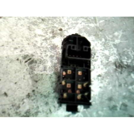 Interrupteur de leve vitre arriere droit SUBARU JUSTY 3