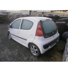 Verin de coffre PEUGEOT 107 Photo n°5