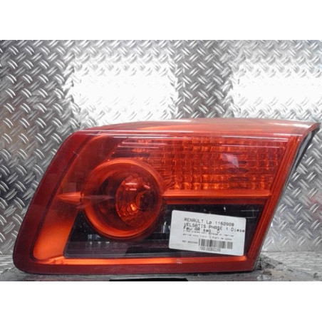 Feu arriere secondaire droit (feux) RENAULT VEL SATIS Photo n°1