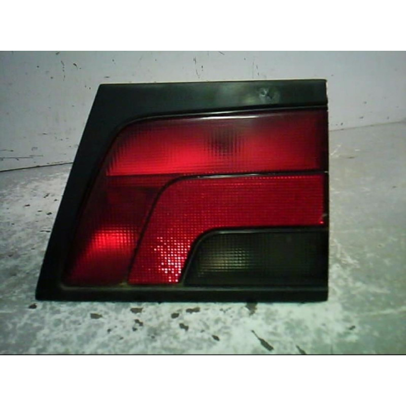Feu arriere secondaire droit (feux) PEUGEOT 806