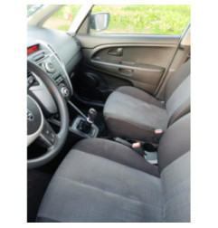 Porte avant droit KIA VENGA Photo n°7