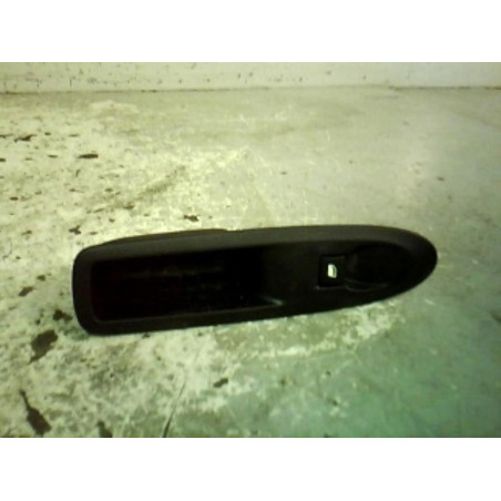 Interrupteur de leve vitre avant droit CITROEN C4 2 Photo n°1