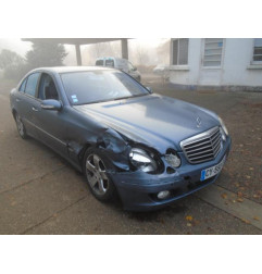 Trappe d'essence MERCEDES CLASSE E 211 Photo n°4