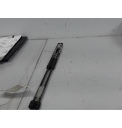 Verin de coffre FIAT PUNTO 2 Photo n°1