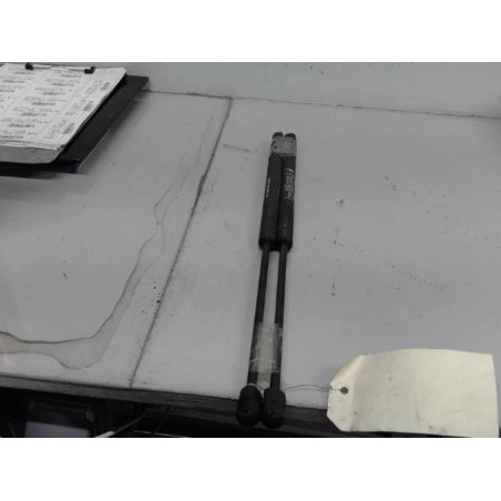 Verin de coffre FIAT PUNTO 2
