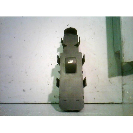 Interrupteur de leve vitre avant droit PEUGEOT 307 Photo n°1