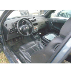 Feu arriere secondaire gauche (feux) ALFA ROMEO 147 Photo n°9