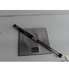 Verin de coffre OPEL CORSA D Photo n°3