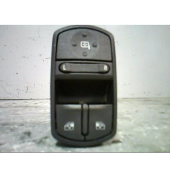 Interrupteur de leve vitre avant gauche OPEL CORSA D Photo n°1