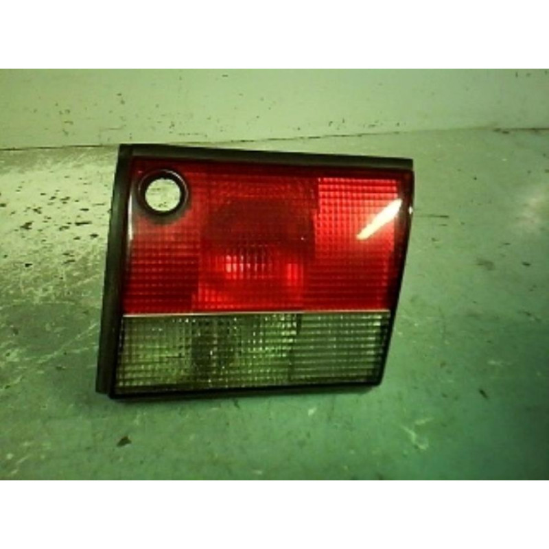 Feu arriere secondaire droit (feux) SAAB 900 2