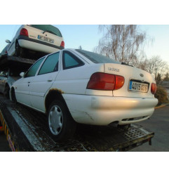 Feu arriere secondaire gauche (feux) FORD ESCORT 5 Photo n°3