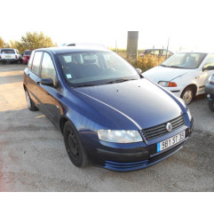 Verin de coffre FIAT STILO Photo n°5