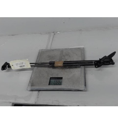 Verin de coffre NISSAN JUKE 1 Photo n°1