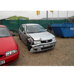 Feu arriere principal droit (feux) VOLKSWAGEN POLO 3 Photo n°3