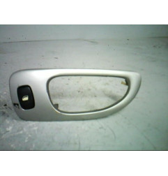 Interrupteur de leve vitre arriere droit PEUGEOT 307 Photo n°1