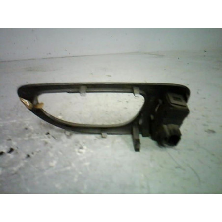 Interrupteur de leve vitre arriere droit PEUGEOT 307