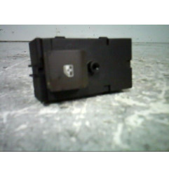 Interrupteur de leve vitre arriere droit OPEL MERIVA B Photo n°1