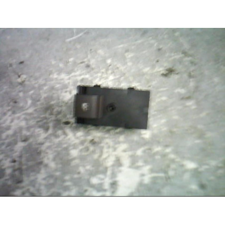 Interrupteur de leve vitre arriere gauche OPEL MERIVA B Photo n°1