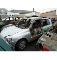 Compresseur clim RENAULT CLIO 2 CAMPUS Photo n°7