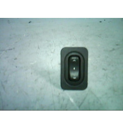 Interrupteur de leve vitre avant droit OPEL MERIVA A Photo n°1
