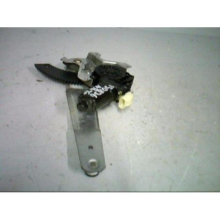 Moteur leve vitre arriere gauche HYUNDAI GETZ Photo n°1