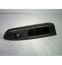 Interrupteur de leve vitre arriere gauche HYUNDAI GETZ Photo n°1