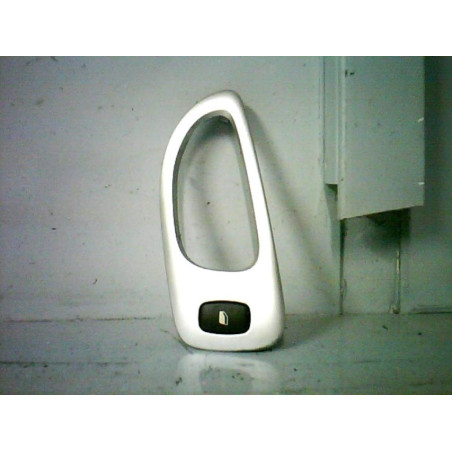 Interrupteur de leve vitre arriere gauche PEUGEOT 307 Photo n°1