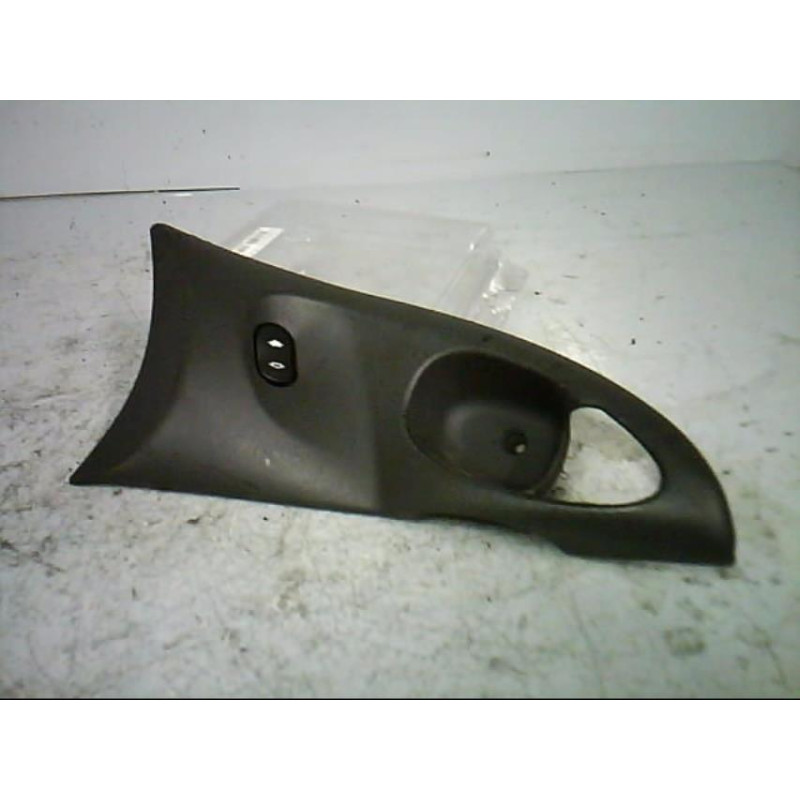 Interrupteur de leve vitre avant droit FORD FOCUS 1