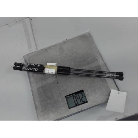 Verin de coffre FIAT GRANDE PUNTO Photo n°1