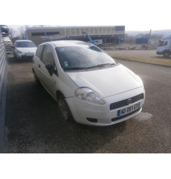 Verin de coffre FIAT GRANDE PUNTO Photo n°5