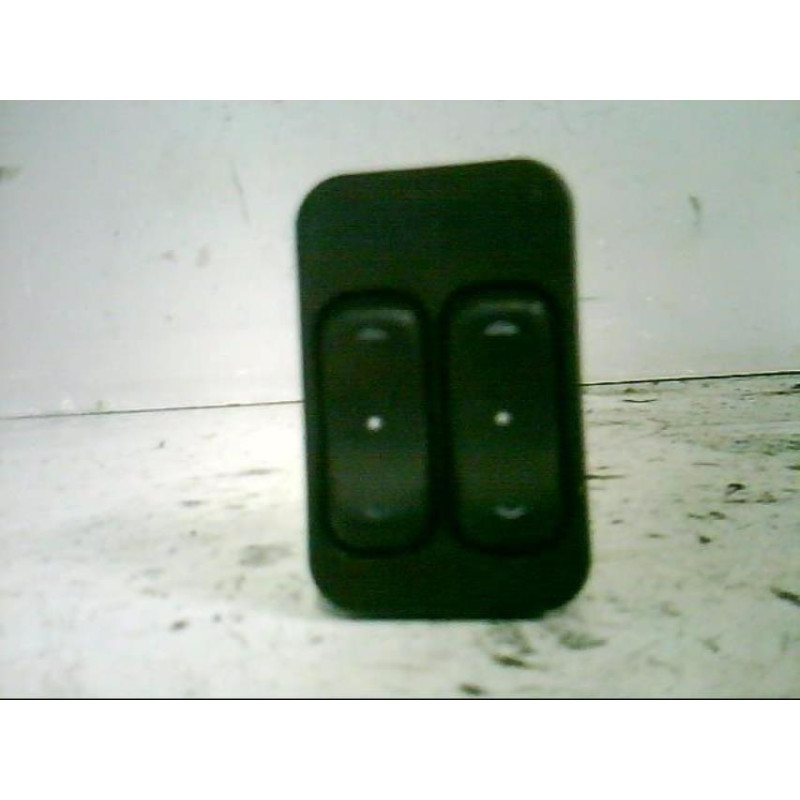 Interrupteur de leve vitre avant gauche OPEL ASTRA G