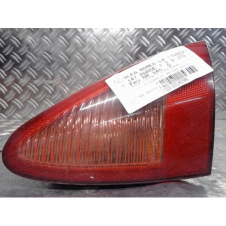 Feu arriere secondaire droit (feux) ALFA ROMEO 147 Photo n°1