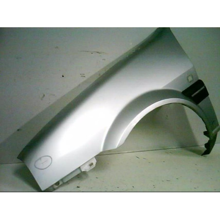 Aile avant gauche ROVER 100 Photo n°1