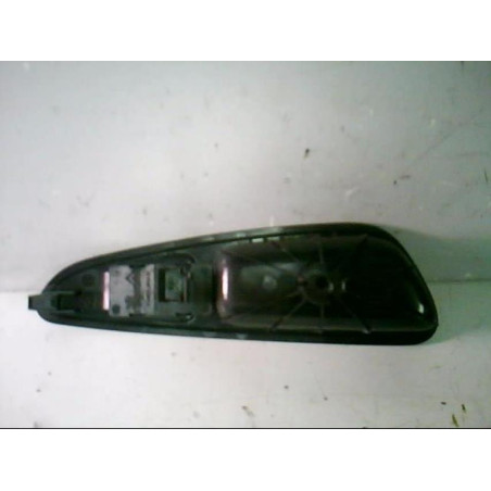 Interrupteur de leve vitre arriere droit PEUGEOT 308 1