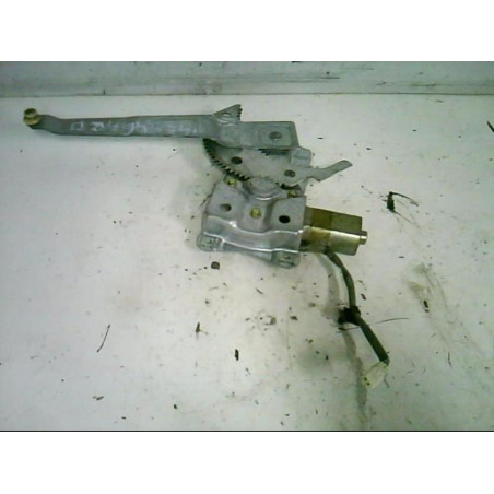 Moteur leve vitre arriere droit MAZDA 323 6 Photo n°1