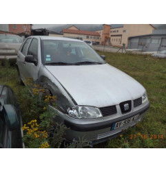 Feu arriere principal gauche (feux) SEAT IBIZA 2 Photo n°10